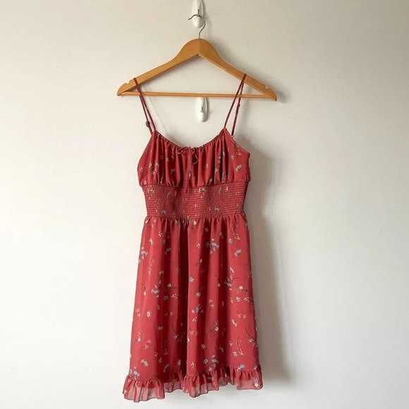 Aritzia Wilfred Genoa Smocked Floral Mini Dress in Spring Medley Red Medium - Picture 4 of 8